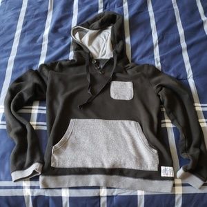 Men's medium Viveshirt hoodie w/ pocket